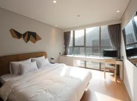 Hound Hotel Changwon Jinhae