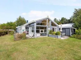 Stunning Holiday Home With Panoramic Views Of Ebeltoft Bay