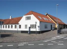 Large Townhouse Centrally Located In Ebeltoft
