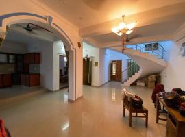 Bliss-family Homestay, stanza in casa privata a Karaikal
