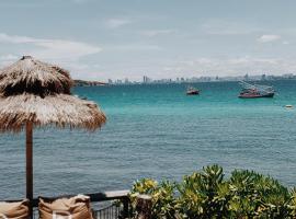 rocco villa, hotel in Ko Larn