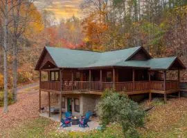 Gatlinburg Mountain Heaven Retreat