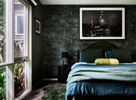 Boatshed Villas by Istana - Green Door, ξενοδοχείο σε Daylesford