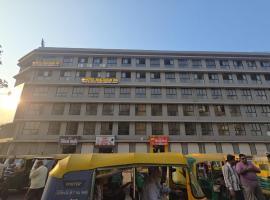 Hotel Shaligram Inn, hotel u gradu Ahmedabad