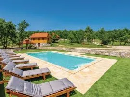 Beautiful Home In Perusic With Wifi
