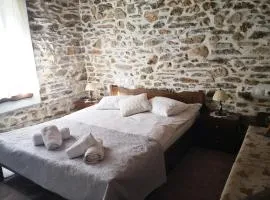 Effrosini stone guesthouse