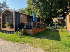 Tiny House Finja - Wohlfühldomizil am Plauer See, örhús í Stuer