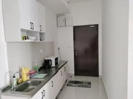 E-Zara Homestay
