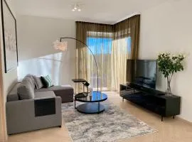 Vektor Premium Apartment with Rooftop Garden & Free Parking