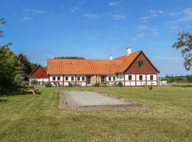 Nice Apartment In Nexø With Kitchen