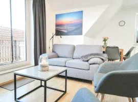 Ferienwohnung Meerfarbig Zingst - HAUSTIERFREI -Balkon - Glasfaser - Parkplatz - Fahrradschuppen - zentral&ruhig - E-Ladesäule - Waschtrockner - Nichtraucher