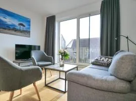 HAUSTIERFREI - Ferienwohnung Meerfarbig Zingst - GLASFASER -Balkon - Parkplatz - Fahrradschuppen - zentral&ruhig - E-Ladesäule - Waschtrockner - Nichtraucher - allergikerfreundlich