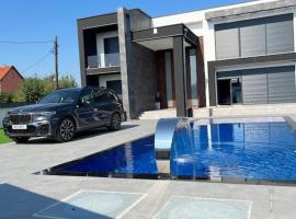Villa Llabjani, hotel v destinaci Ferizaj