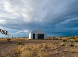 Desert Sky - Modern Oasis on 5 Acres in Marfa