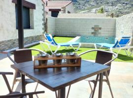 Villa pose, hotel v destinaci Robledillo