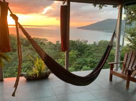 Casa Alemán, appartement in Flores