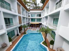 SEAQUEEN The Pool ,Koh Samed, hotel com estacionamento em Ko Samet