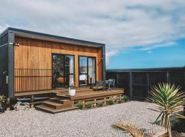 Kawatiri Palms, hotel with hot tubs in Westport