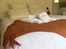 Studio Soléa - Studio 2 - 4 personnes - Domaine Astra, Grans, hotel v destinácii Grans
