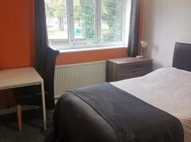 Small double room Bromborough Wirral