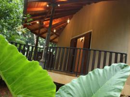 Guruwaththa Eco Lodge, khách sạn ở Hikkaduwa