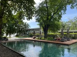 Zire Wongamat Luxury Condo with sea view