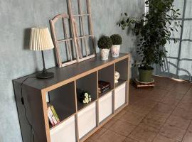 Ferienwohnung in Langenlonsheim, hotel in Langenlonsheim