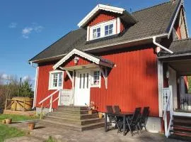 Beautiful Home In Vilshult With Kitchen