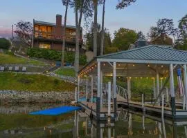 Luxury Lake House in SC With Mountain Views!