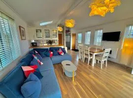 Salcombe Retreat Lodge 2