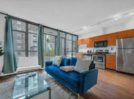 Lovely 2-Bedrooms Downtown suite Free Parking