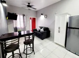 Rest Easy at Cunningham Suites #2