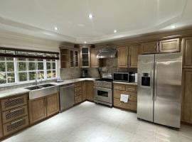 Jacks Hill Villa - Kingston, hotel v destinaci Kingston