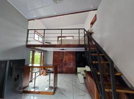 Happy Paradise Lodge, hotel v destinaci Nuevo Arenal