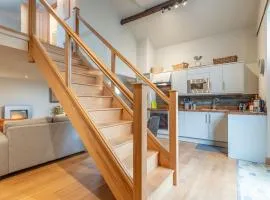 The Coach House - Cosy Retreat in Warwickshire!