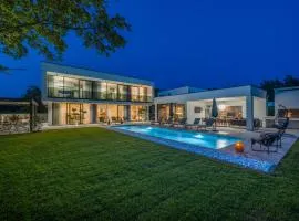 Villa Ume by IstriaLux with jacuzzi and sauna