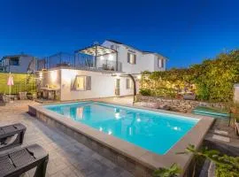 Holiday home Dioniza