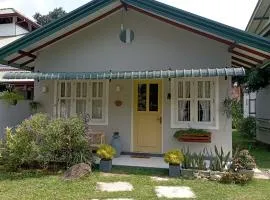 Tiny Art House with Garden