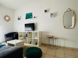 Appartement Cyrano l Rdc l 2 Chambres l Piscine dans résidence privée, hotel a Bergerac