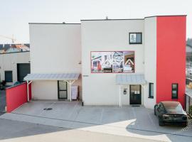 Nava Motel SELF CHECK-IN, κατάλυμα με κουζίνα σε Βίνερ Νόιστατ