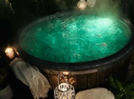 DOMKI LAURA sauna & gorąca balia, ξενοδοχείο σε Jastrzębia Góra