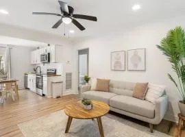 Southern Charm with Hot Tub 10 min from Downtown!
