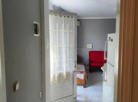 The Secret Garden Cottage, Hotel in Mytilini