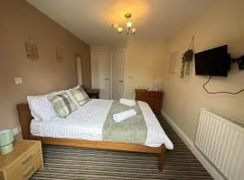 Courtyard Rooms - Studio - Double Bed - WiFi