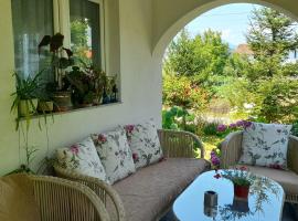 Green Paradise Villa, hotel em Pec