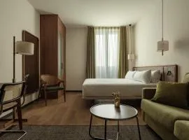 Batimont Suites & Apartments