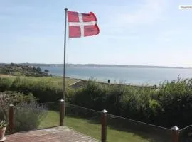Nice Home In Ebeltoft With 3 Bedrooms And Wifi