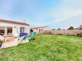 3 Bedroom Nice Home In Barbatre