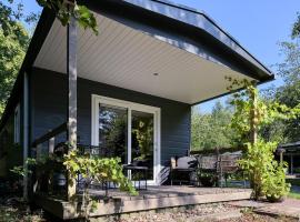 2 Bedroom Cozy Home In Oosterwolde, hotel en Oosterwolde