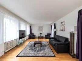 Terrific 1 BR flat city center and near lake - Dahlia 9